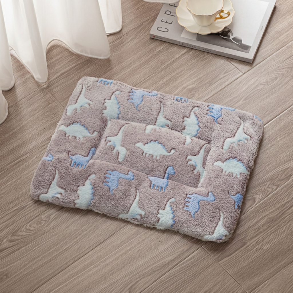 Winter Layer Non-Slip Floor Accent Thermal Pet Pad