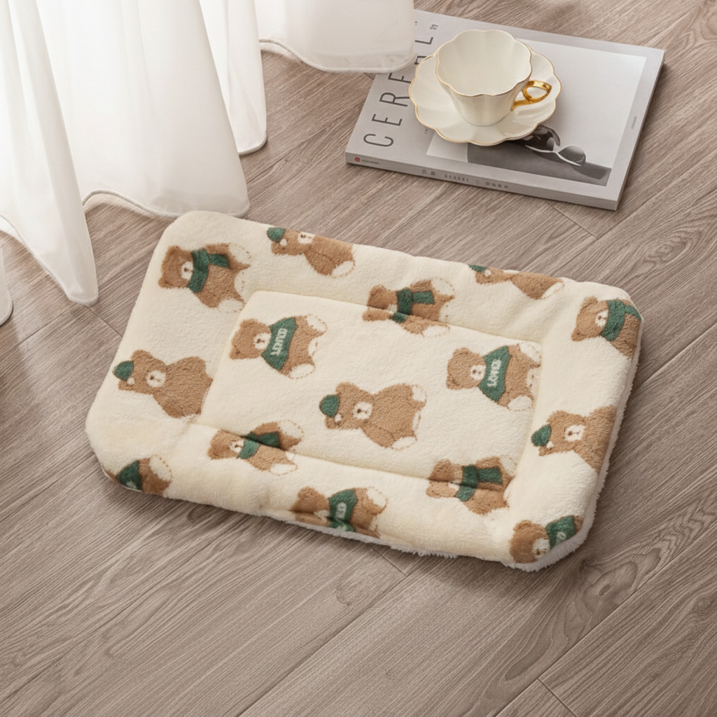 Winter Layer Non-Slip Floor Accent Thermal Pet Pad