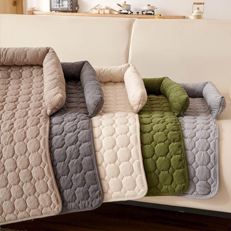 Calming Pet Sleeping Mats with Integrated Pillow