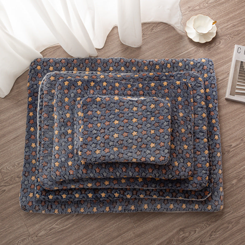 Winter Layer Non-Slip Floor Accent Thermal Pet Pad