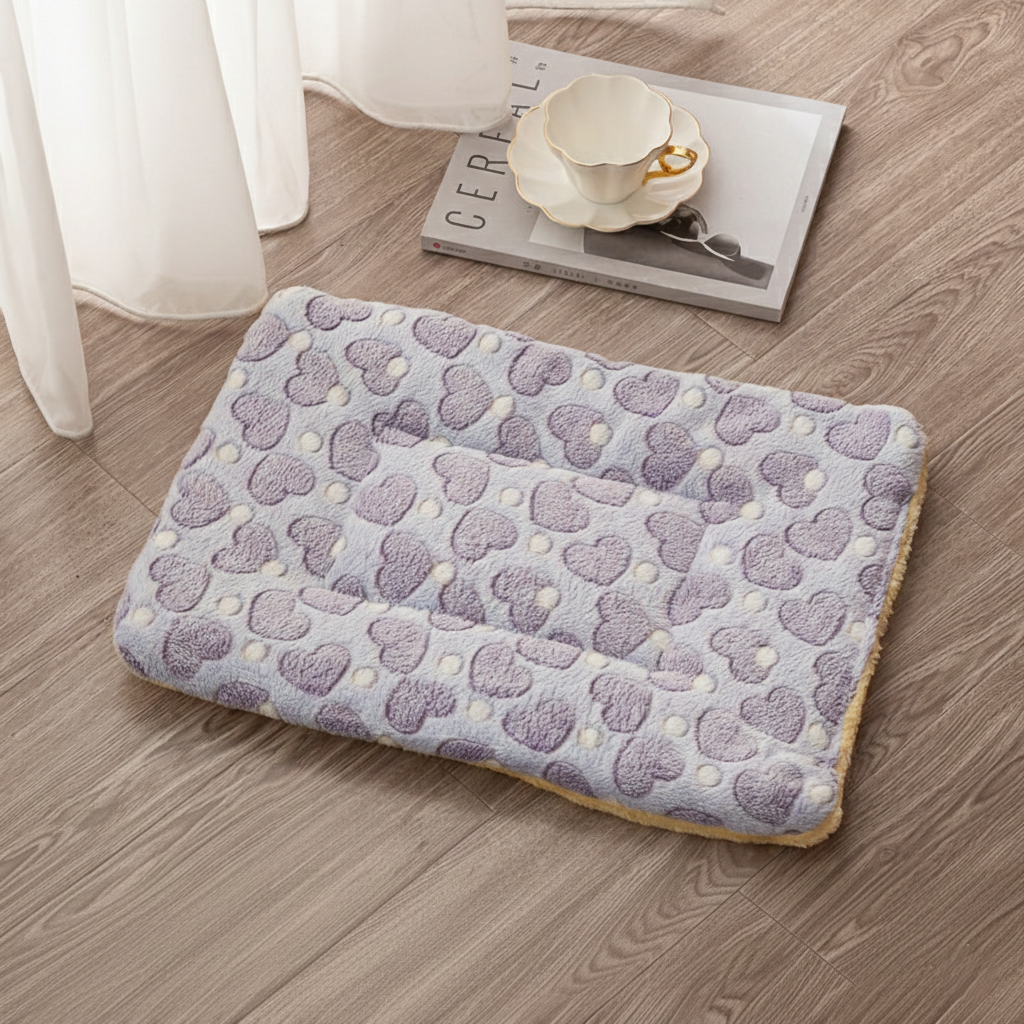 Winter Layer Non-Slip Floor Accent Thermal Pet Pad