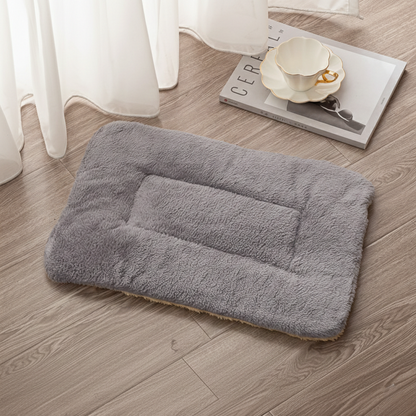 Winter Layer Non-Slip Floor Accent Thermal Pet Pad